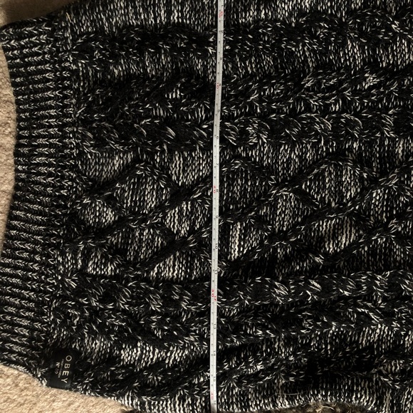 Obey Propaganda Sweater - Picture 7 of 7